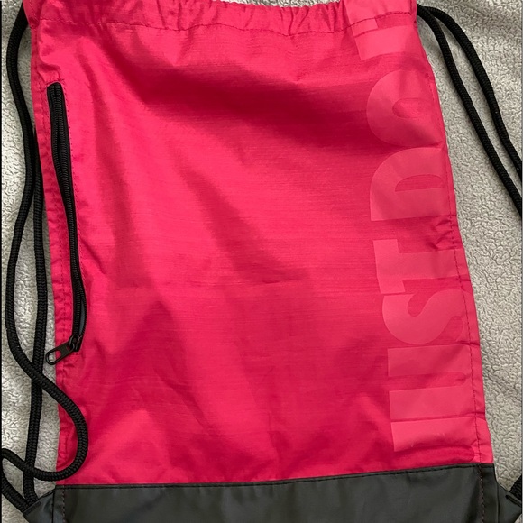 Nike drawstring bag - Picture 2 of 3